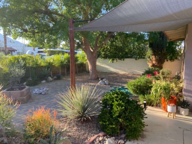 Building Photo - 666 N Plaza Amigo