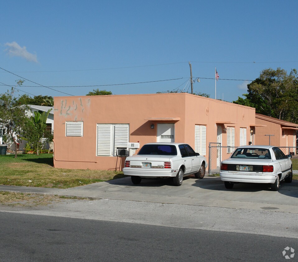 Foto del edificio - 22 SW 11th St