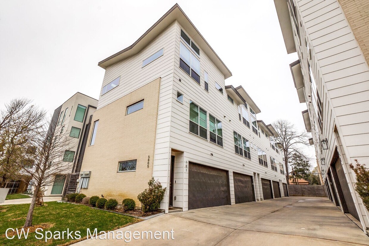 5805 Lindell Ave, Dallas, TX 75206 House Rental in Dallas, TX