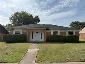 Building Photo - 206 E Ridgegate Dr