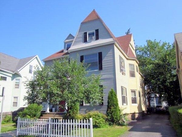 Foto del edificio - 16 Dayton St