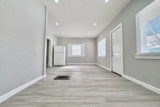 Foto del edificio - 1052 O'Brien