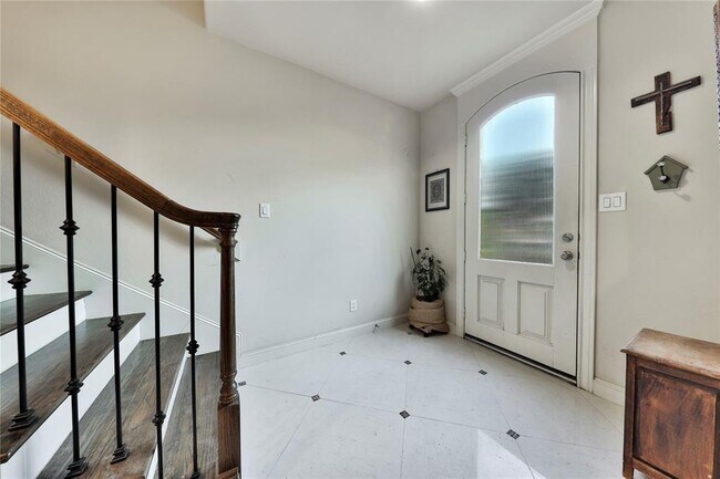 Building Photo - 2611 Rusk St