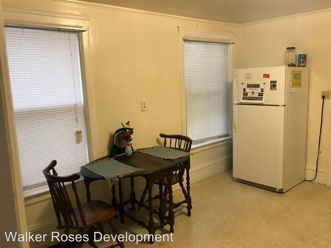 Foto del edificio - 230 W 8th St