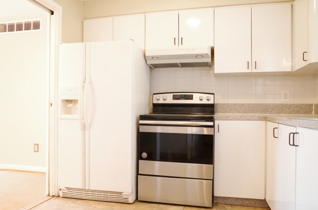 Foto del edificio - Charming 3-Bedroom Home in a Prime Locatio...