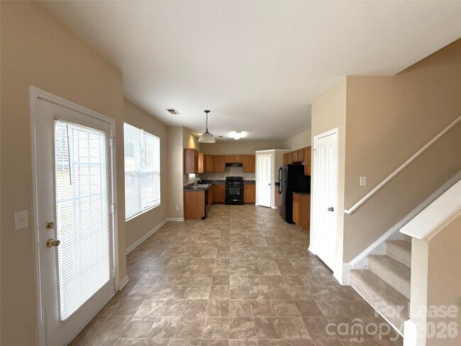 Foto del edificio - 13802 Plowdon Ct