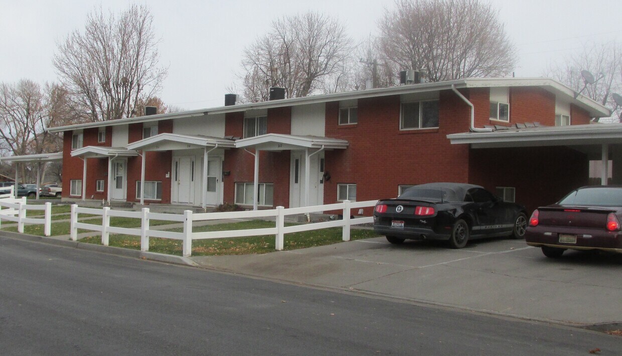 212 Juniper St N, Twin Falls, ID 83301 Townhome Rentals in Twin Falls
