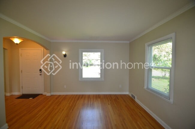 Building Photo - 1598 Hollywood Ct
