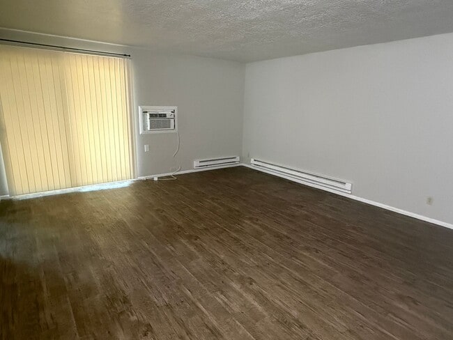 Building Photo - 1842 E 5625 S