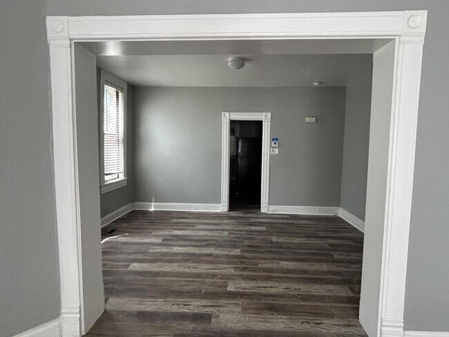 Foto del edificio - 550 W 400 N