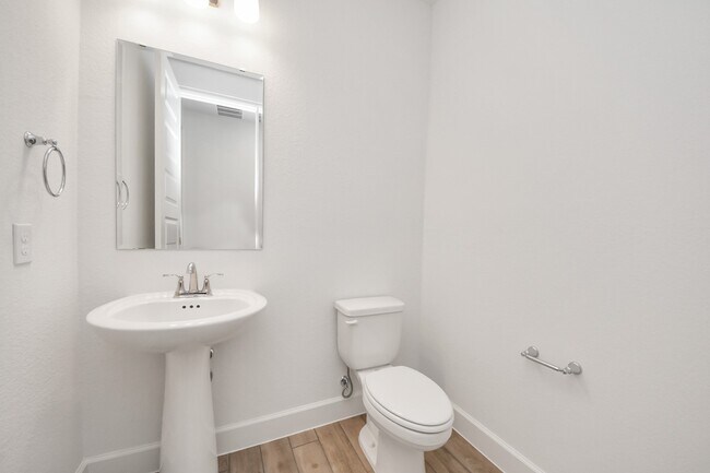 Foto del edificio - 5806 Pink Coral Ln