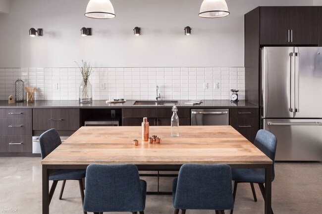 Foto del edificio - 3426 Shoshone St