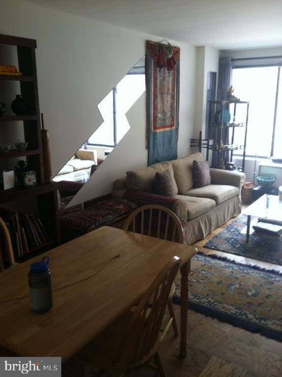 Foto del edificio - 1330 New Hampshire Ave NW