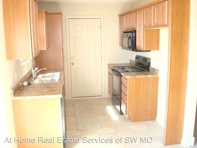 Building Photo - 1116 N Missouri Dr
