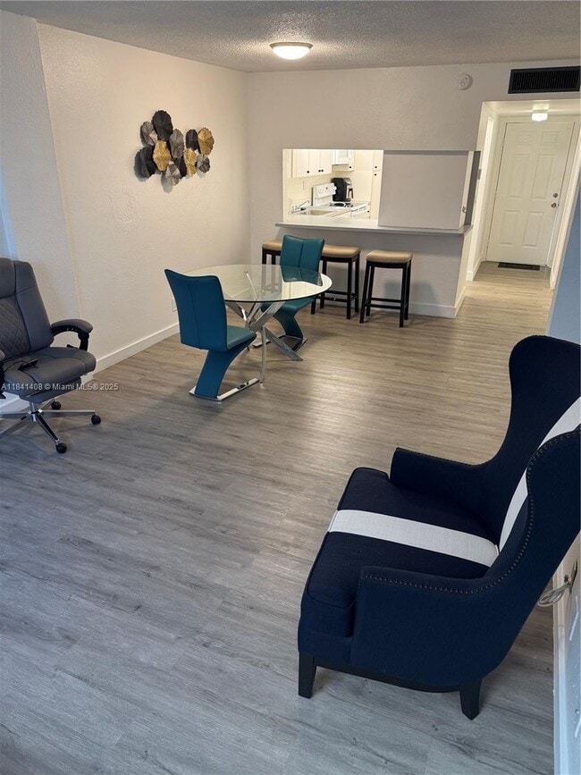 Building Photo - 2903 N Miami Beach Blvd