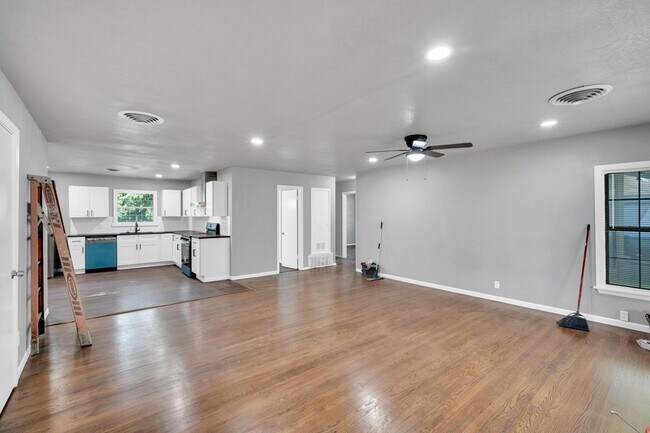 Foto del edificio - 772 Fernwood St