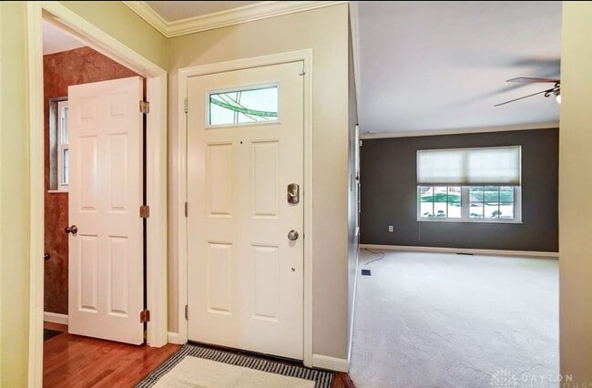 Building Photo - Charming 3BR Condo in Dayton