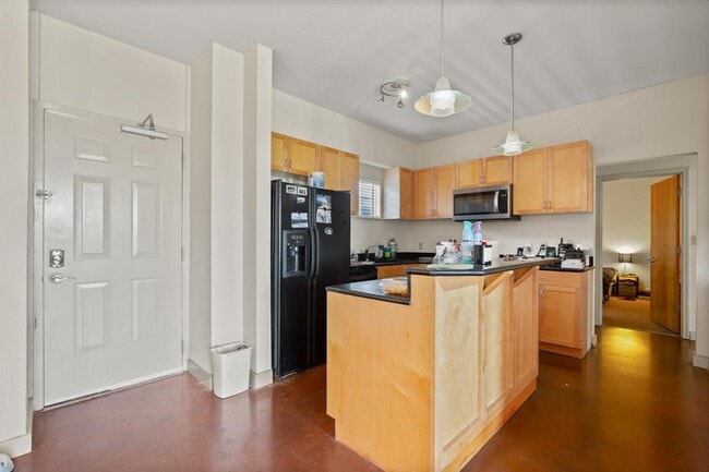 Foto del edificio - 711 W 26th St