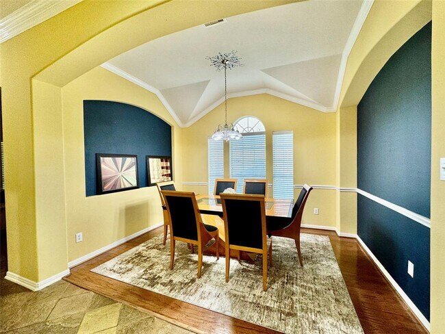 Foto del edificio - 18319 Shore Park Rd