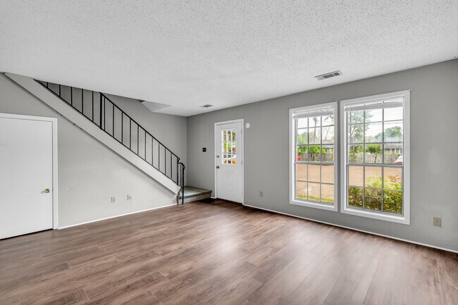 Foto del edificio - 320 11th St N