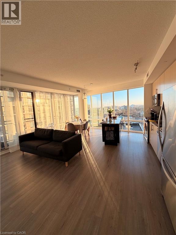 Photo du bâtiment - 85 Duke St W