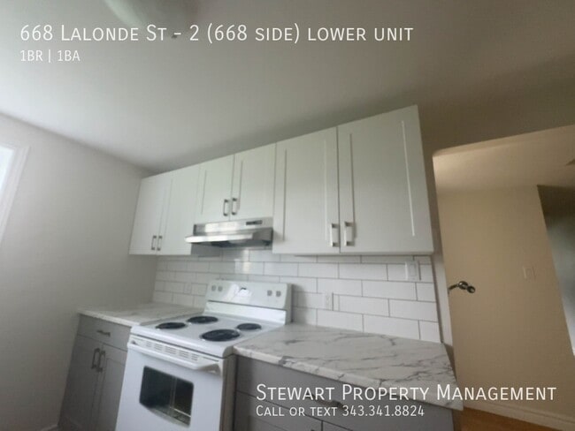 Building Photo - 668 Lalonde St