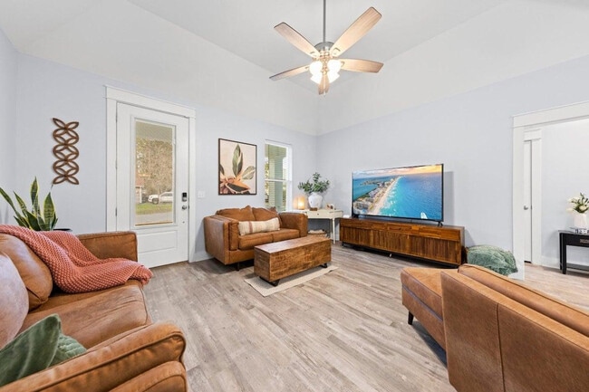 Foto del edificio - 88 Plantation Way