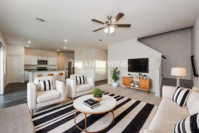 Building Photo - 8301 Sniptoe Dr