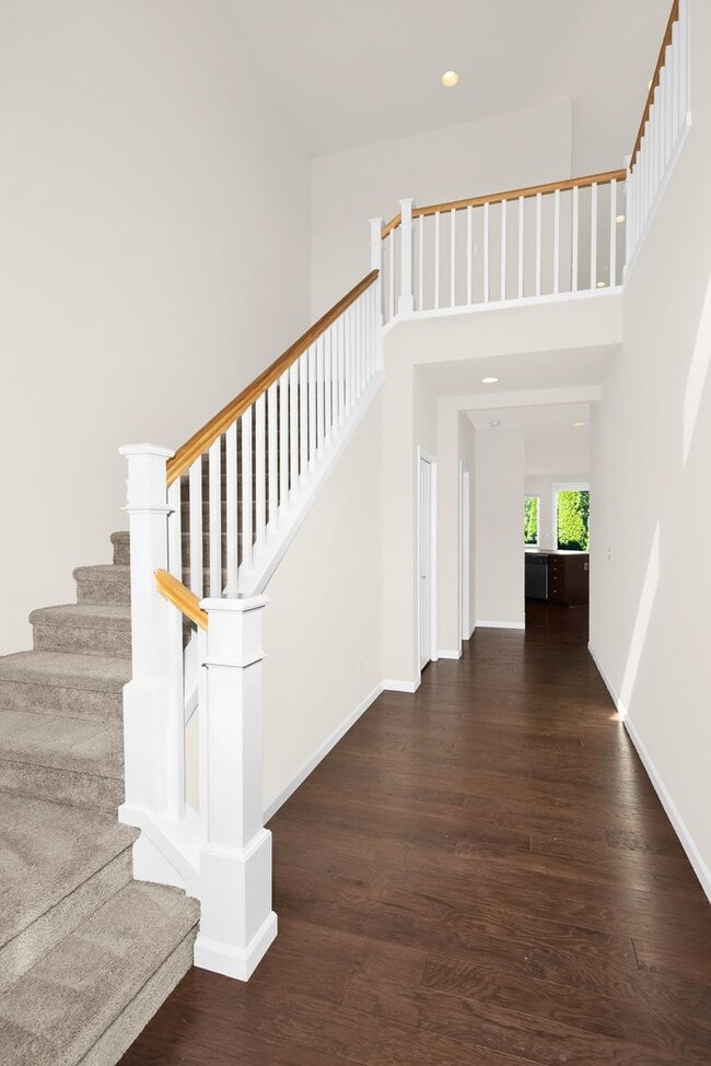 Foto del edificio - Gorgeous 4 Bedroom Lynnwood Home ready for December move-in!