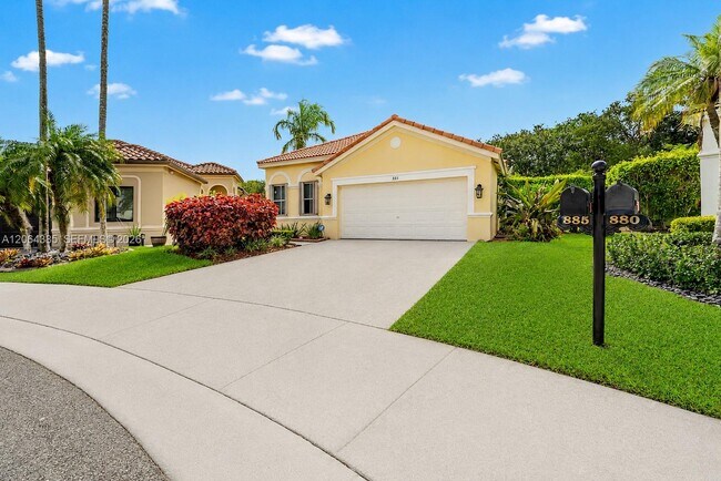 Building Photo - 885 Tanglewood Cir