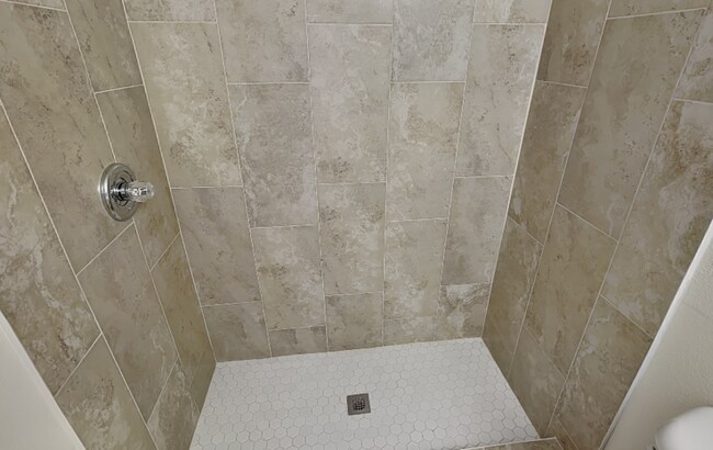 Foto del edificio - 374 Willow Song Ct