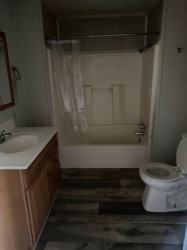 Foto del edificio - 3945 Brandon Ave