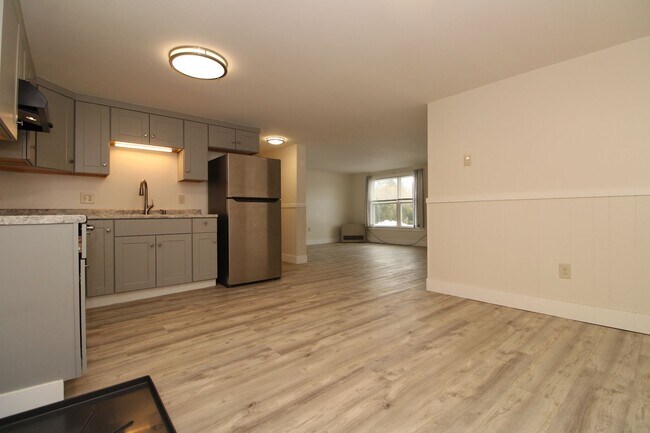 Building Photo - 820 Gray Rd