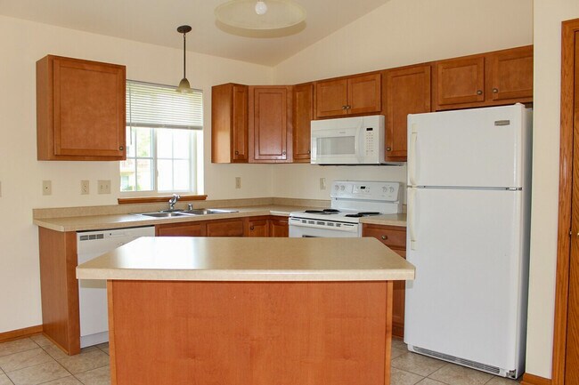 Foto del edificio - 1204 Salem Dr