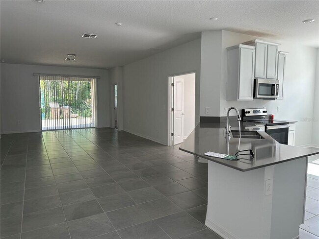 Foto del edificio - 4162 Babbling Brook Wy