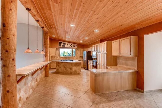 Building Photo - 6943 Fox Cir, Larkspur, CO 80118