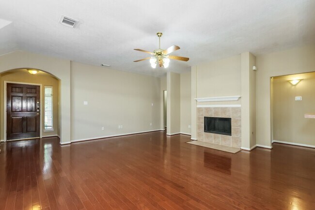 Building Photo - 3223 Spring Ranch Ln