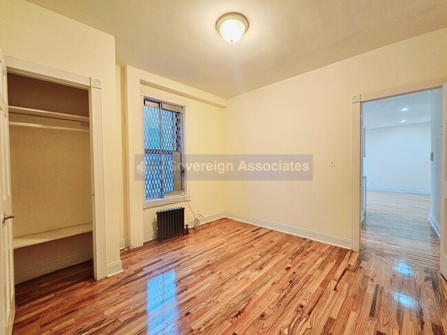 Building Photo - 609 West 196th Street