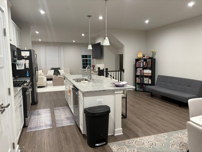 Foto del edificio - 16573 Fife Way