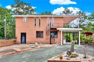 Building Photo - 2301 Norwood Ave
