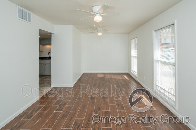 Building Photo - 1505 7th Ave