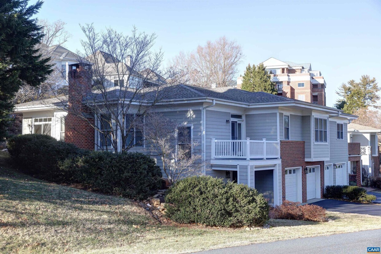 Primary Photo - 491 Worthington Dr