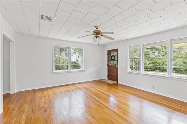 Foto del edificio - 1257 Belle Wood Dr W