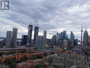 Building Photo - 158 Front St E