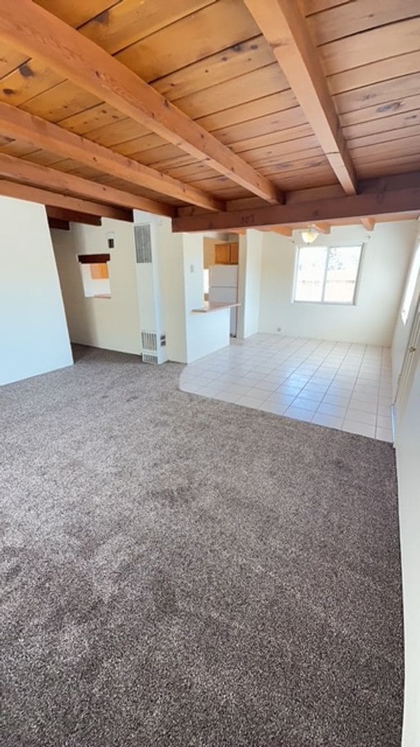 Building Photo - Beautiful Multi Generational floor plan