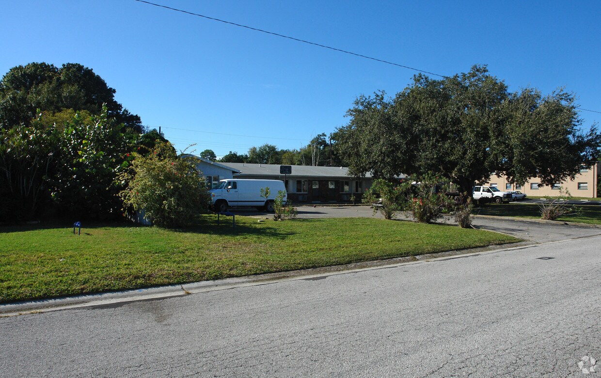 Building Photo - 486 50th Ave N