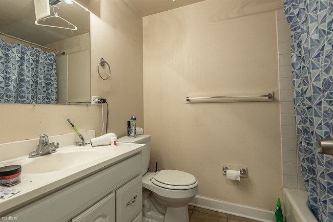 Building Photo - 2 br, 1 bath  - 3126 N Sheffield Ave GDN