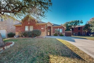 Building Photo - 6904 Dream Dust Dr