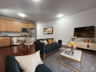 Building Photo - 609 W 137th St
