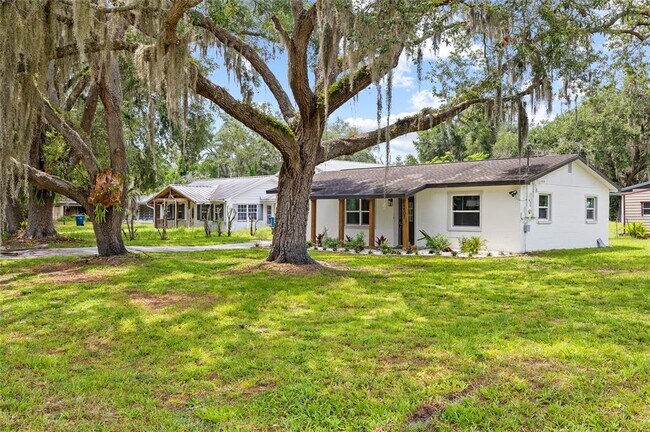 Building Photo - 34807 Evergreen Way